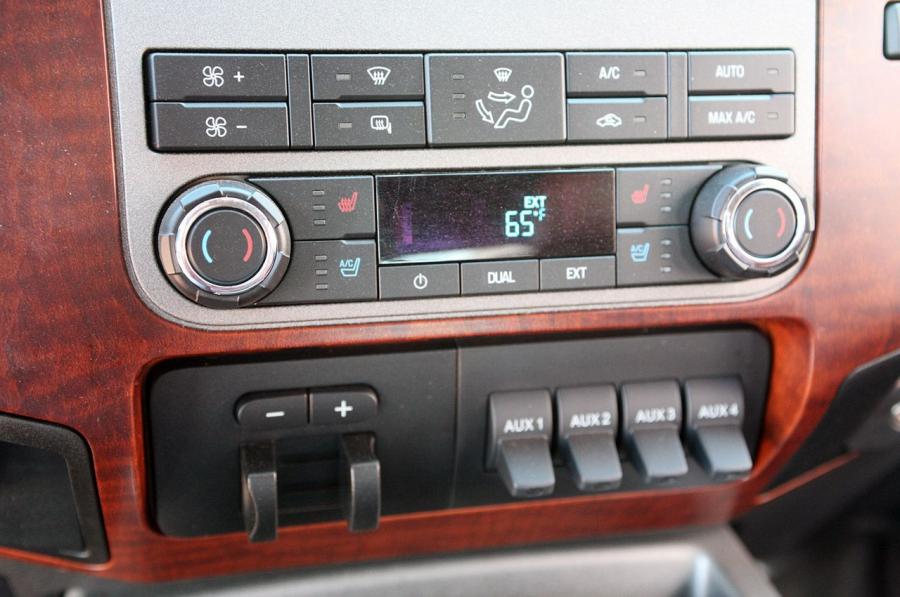  Ford F-Series Super Duty 2011 года  (фото 16 из 82)